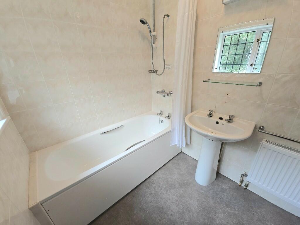 Additional property image - Grove Road, Bournemouth, Dorset, BH1
