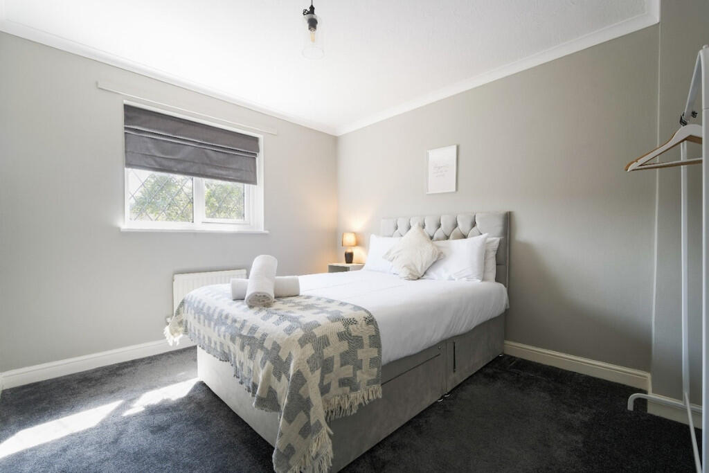 Additional property image - King Richard Drive, Bournemouth, Dorset, BH11