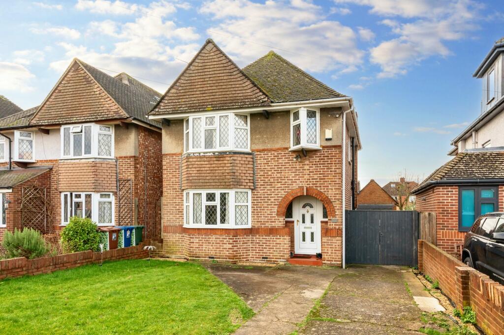 Main image of property: Oxford Road, Kidlington, OX5