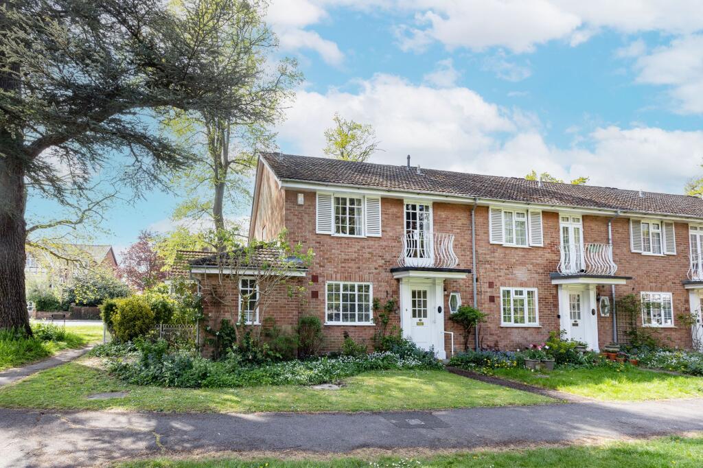 Main image of property: Cunliffe Close, Oxford, OX2