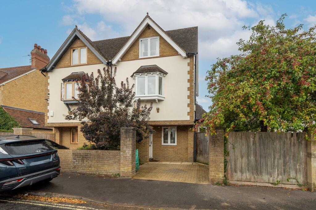 Main image of property: Victoria Road, Oxford, OX2