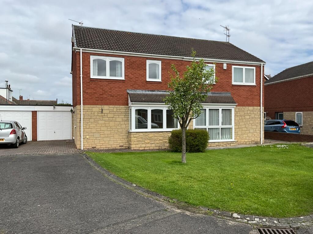 3 bedroom semidetached house for sale in Jarrow, Tyne and Wear, NE32