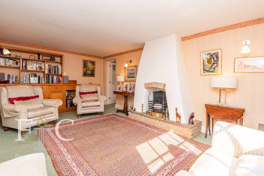 3 bedroom character property for sale in Church Lane, Wormleybury Court