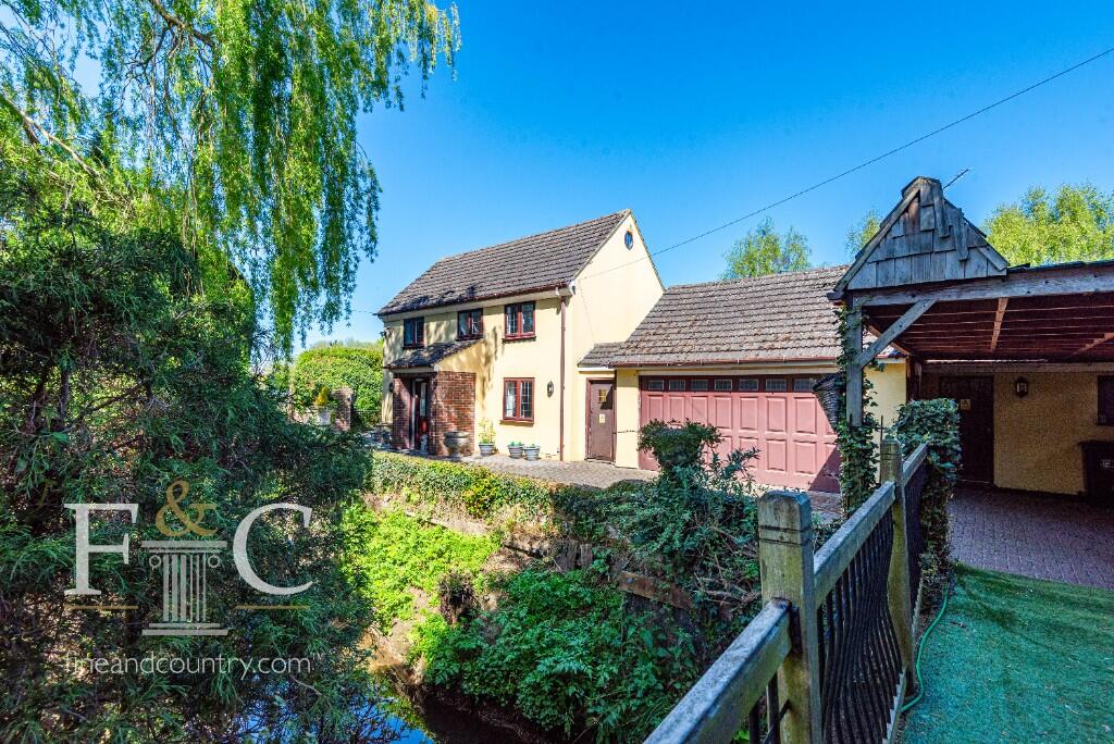 Main image of property: Nursery Road, NAZEING EN9