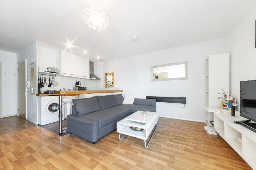 Main image of property: Hanover House, 7 St. George Wharf, Vauxhall, London, SW8