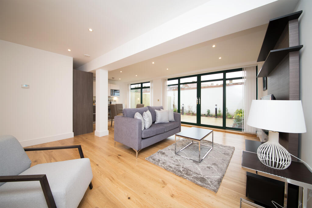 Main image of property: Metropolitan Crescent, London, SW4