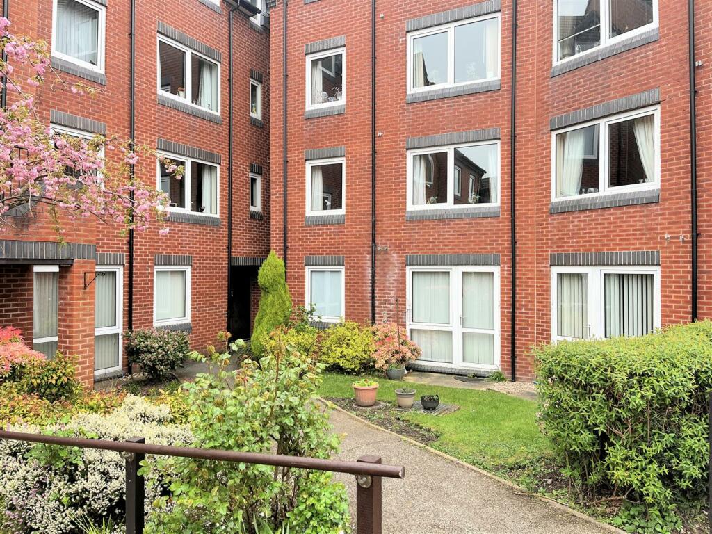 1 bedroom house for sale in Blackberry Lane, Halesowen, B63