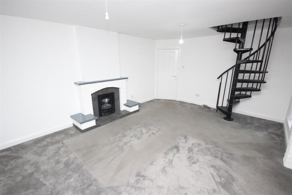 Additional property image - 1 Bradleys Close
