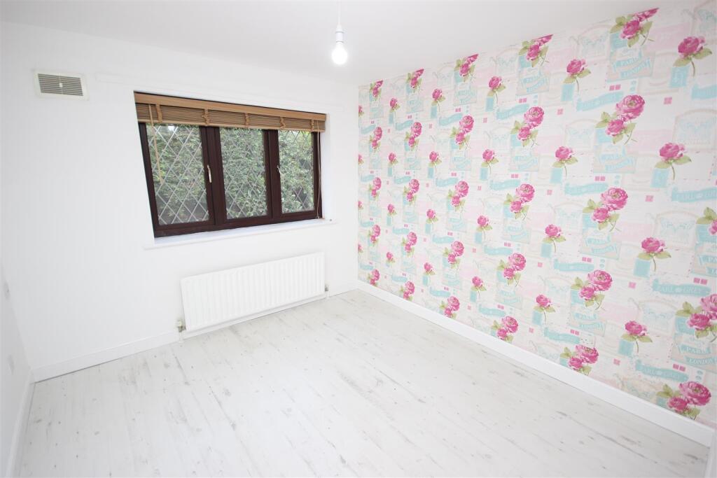 Additional property image - 1 Bradleys Close