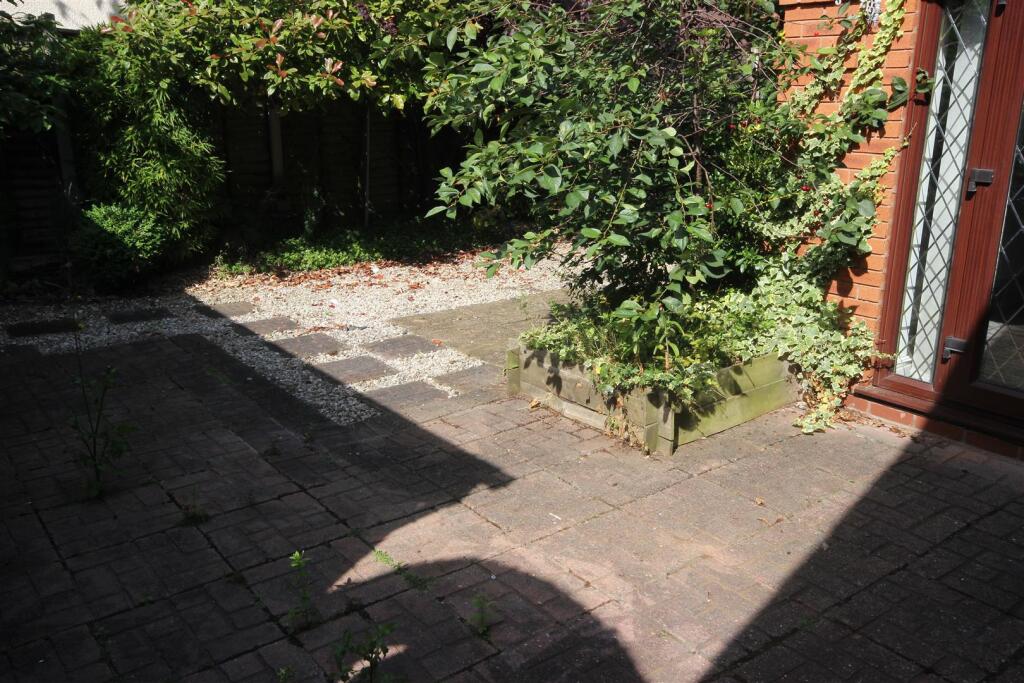 Additional property image - 1 Bradleys Close