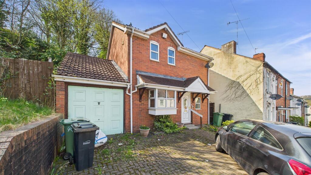 Main image of property: Furnace Hill, Halesowen