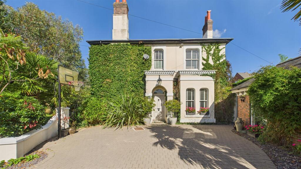 Main image of property: Hagley Road, Stourbridge