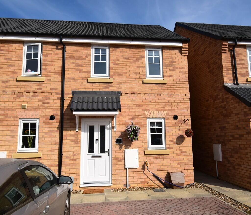 2 bedroom end of terrace house for sale in Hodgson Avenue, Leiston, IP16