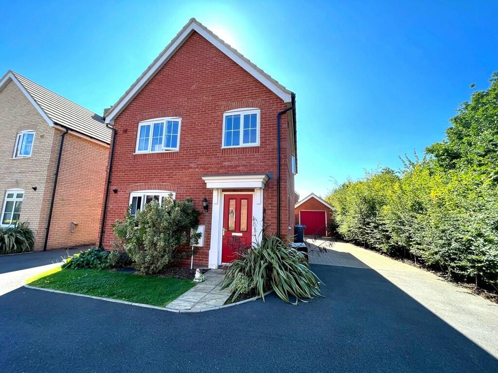 4 bedroom detached house for sale in Saxmundham, IP17