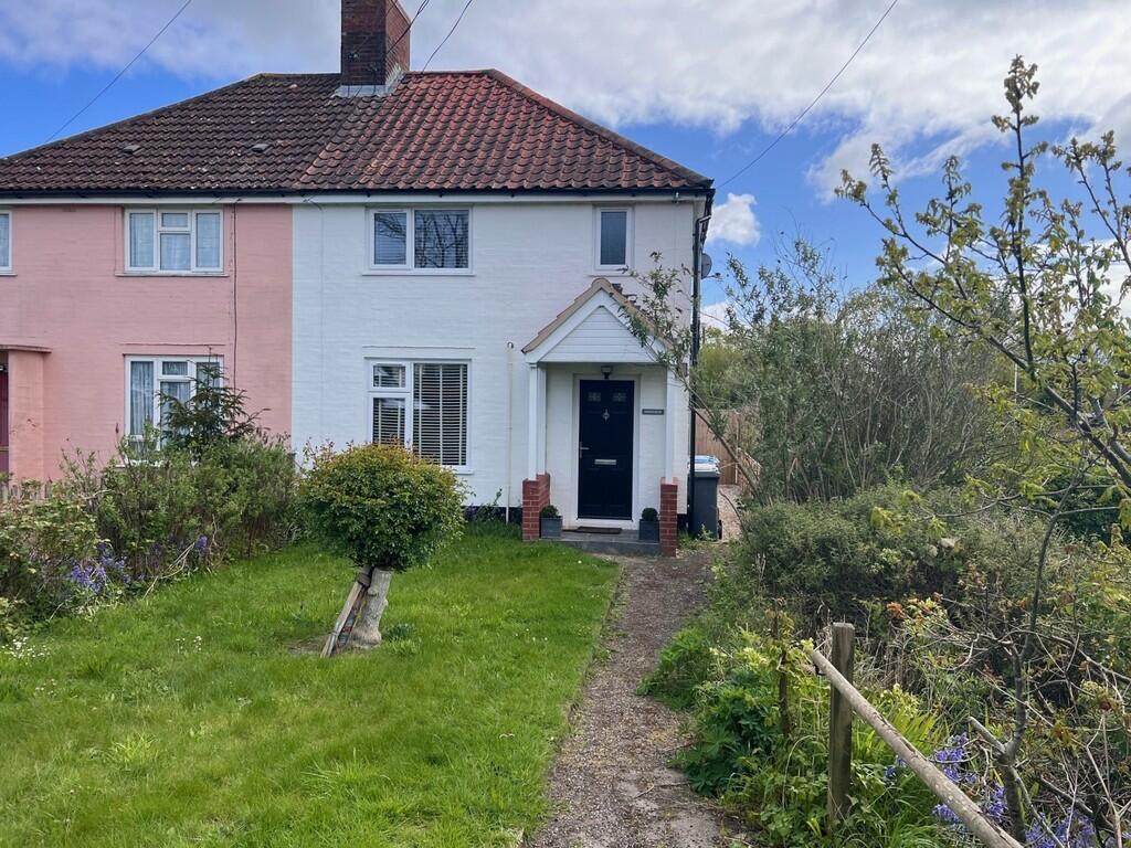 3 bedroom semidetached house for sale in Kelsale, IP17