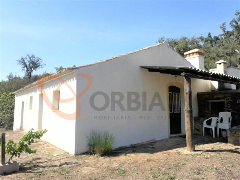 2 bedroom home for sale in Algarve...