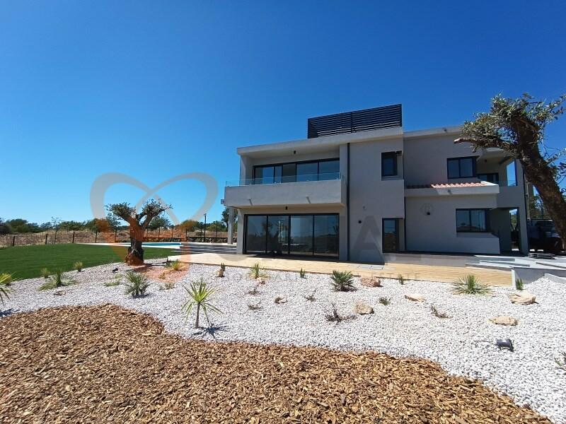 Main image of property: Algarve, Fonte Santa