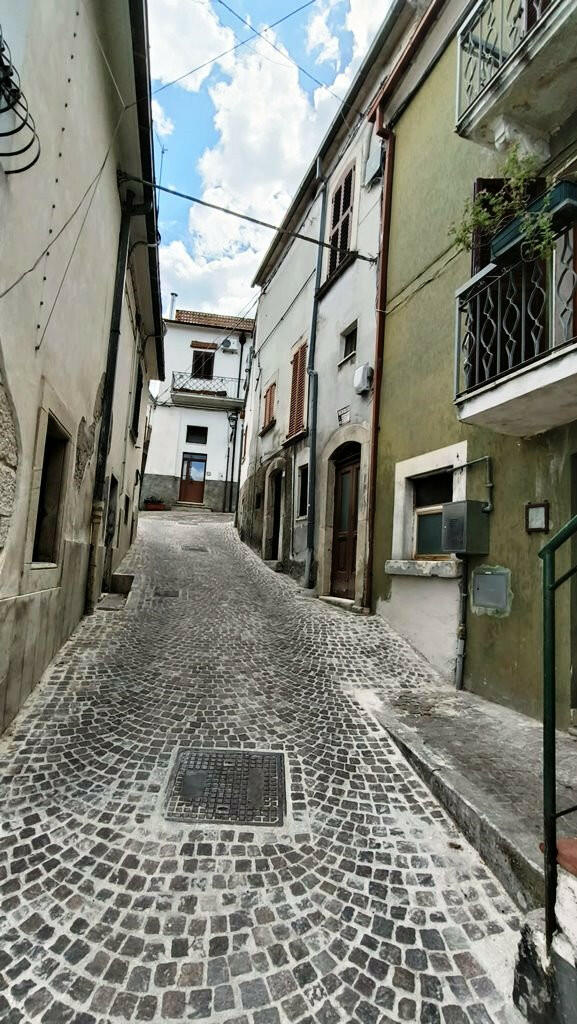 Main image of property: Abruzzo, Pescara, Lettomanoppello