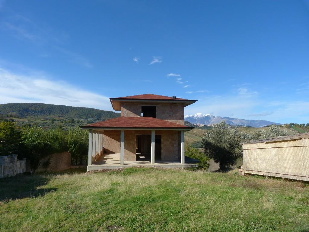 4 bedroom villa for sale in Abruzzo, Chieti, Atessa, Italy