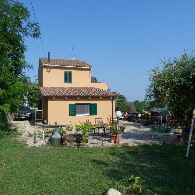 3 bedroom detached house for sale in Abruzzo, Pescara, Elice, Italy