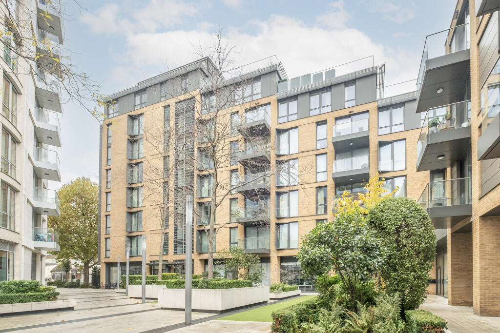 Main image of property: Plaza Gardens, London, SW15