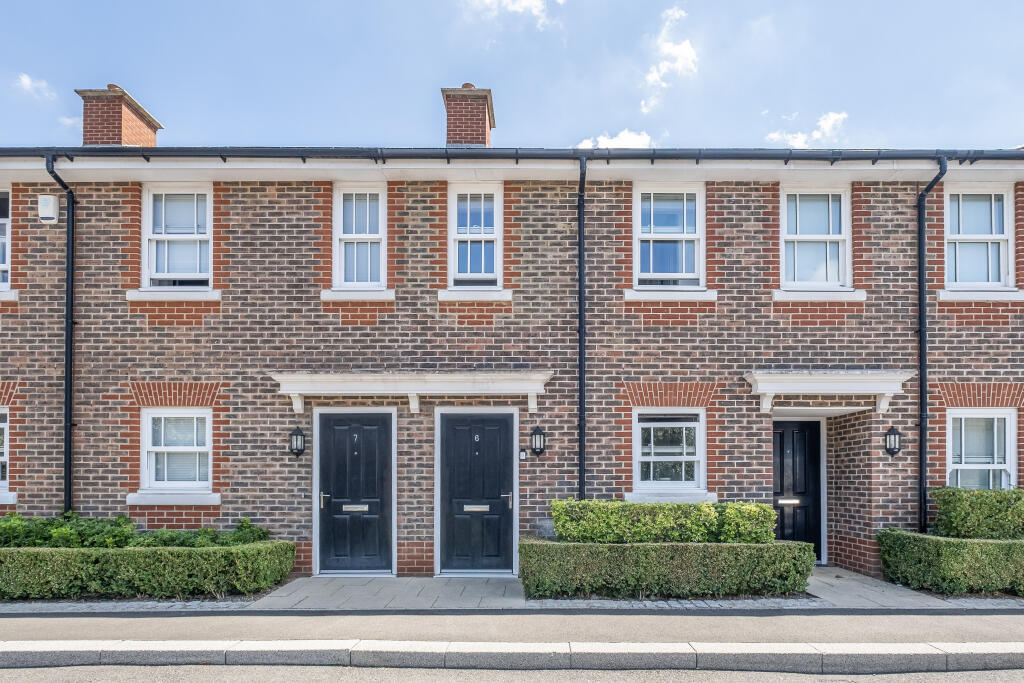 Main image of property: Vitali Close, London, SW15
