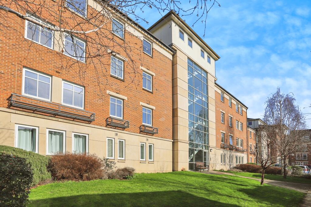 2 bedroom flat for sale in Fulford Place, Hospital Fields Road, York, North Yorkshire, YO10