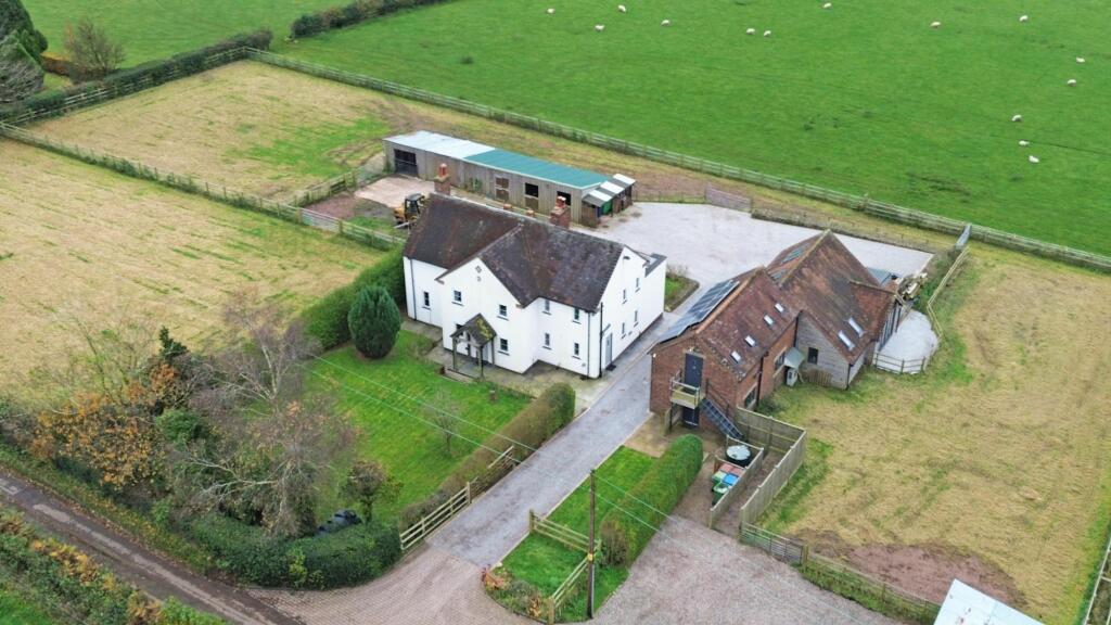 5 bedroom detached house for sale in Beechcliffe Lane, Tittensor, ST12