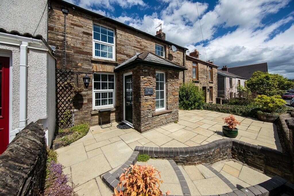 3 bedroom cottage for sale in High Street, Nelson, Treharris, CF46