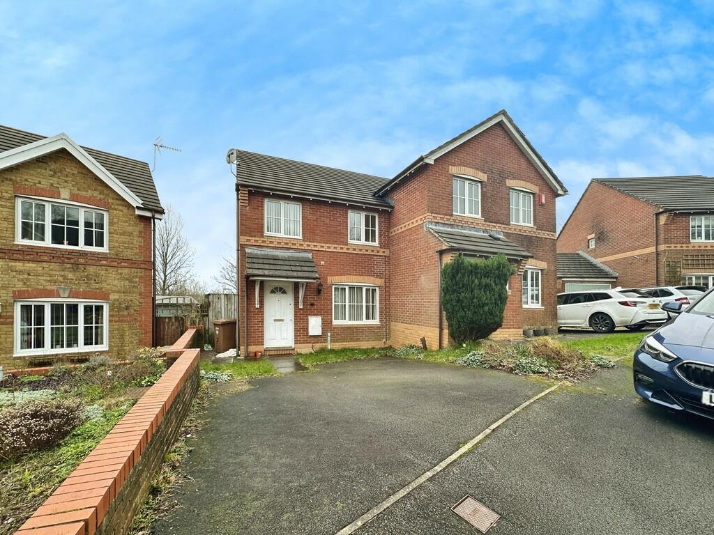 3 bedroom semidetached house for sale in Cae Ffynnon, Penybryn