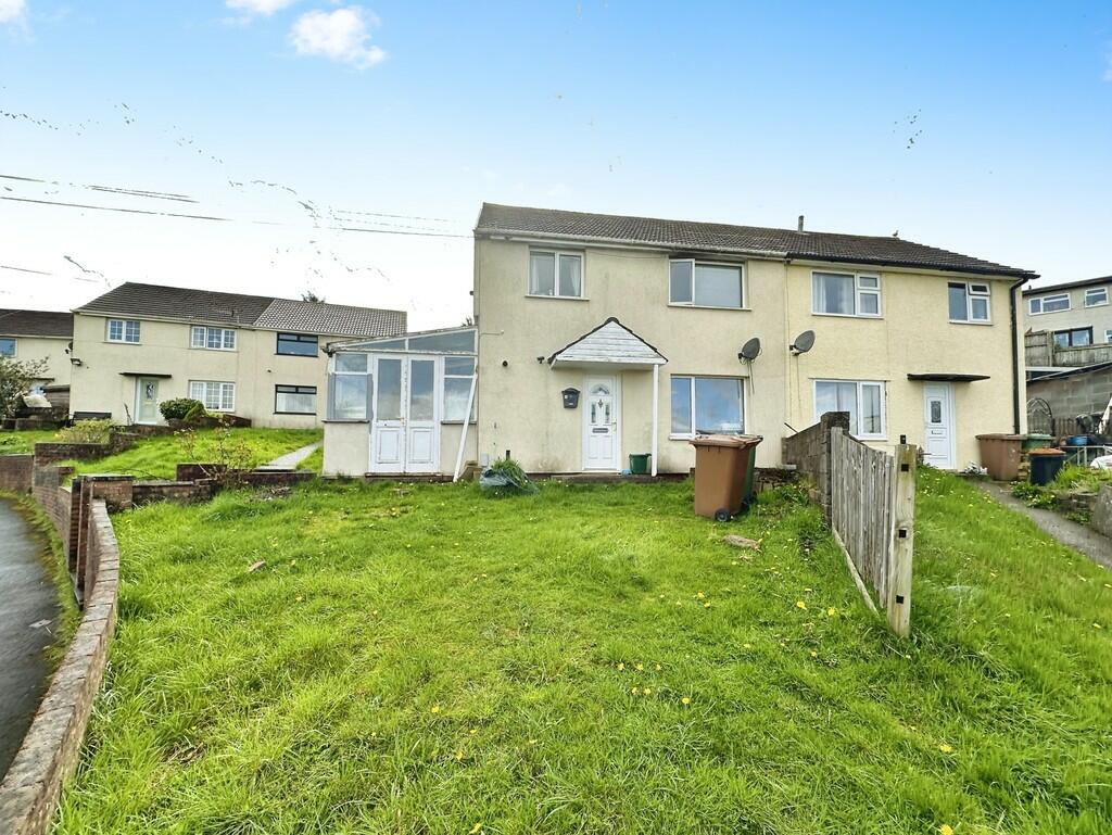 3 bedroom semidetached house for sale in Heol Gethin, Cefn Hengoed