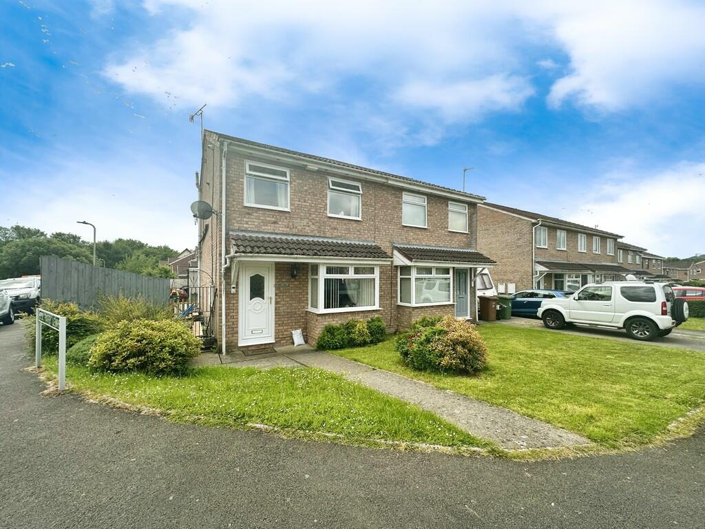 3 bedroom semidetached house for sale in Heol Tasker, Nelson