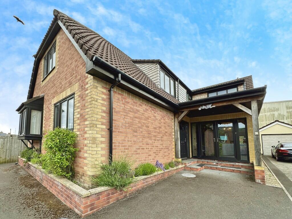 4 bedroom detached house for sale in Coed Y Pandy, Bedwas, Caerphilly, CF83