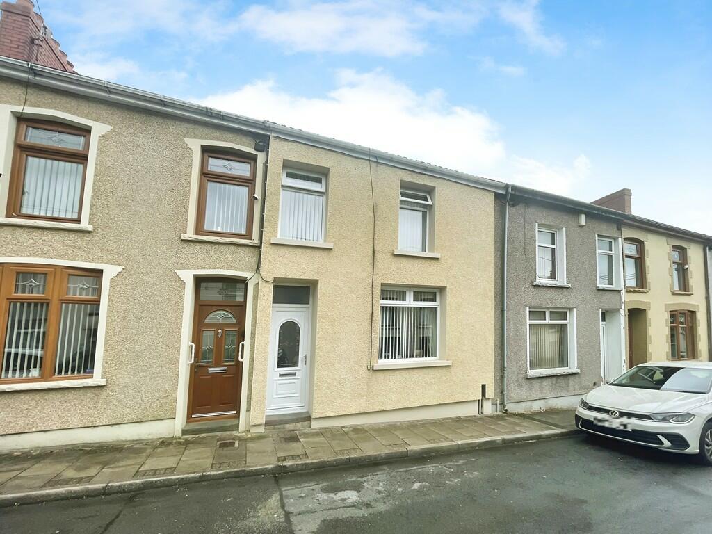 3 bedroom terraced house for sale in Elm Street, Aberbargoed, Bargoed, CF81
