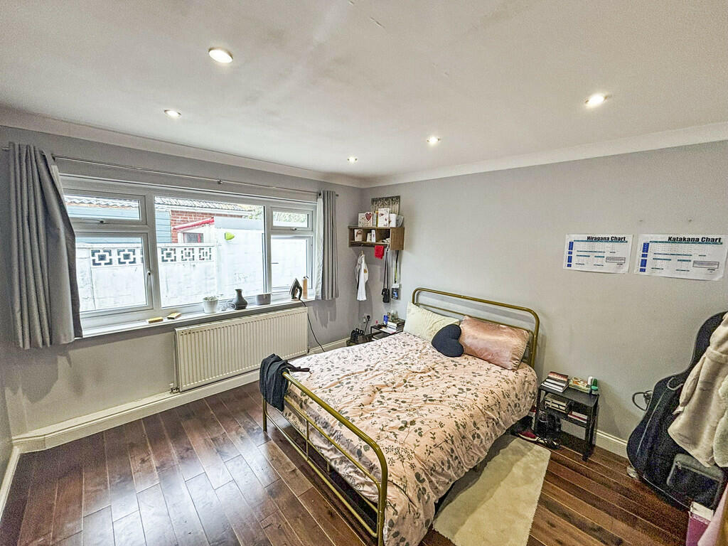 Additional property image - Glen View, Park Lane, Treharris