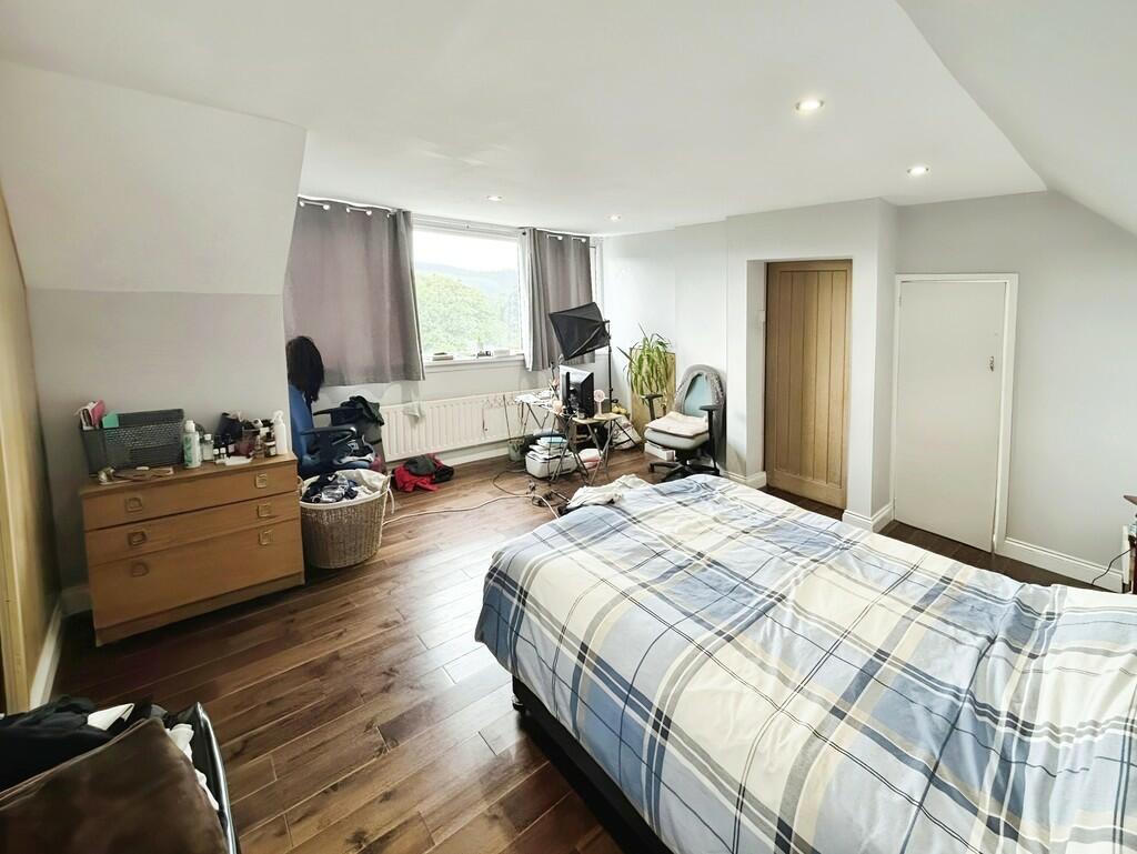 Additional property image - Glen View, Park Lane, Treharris