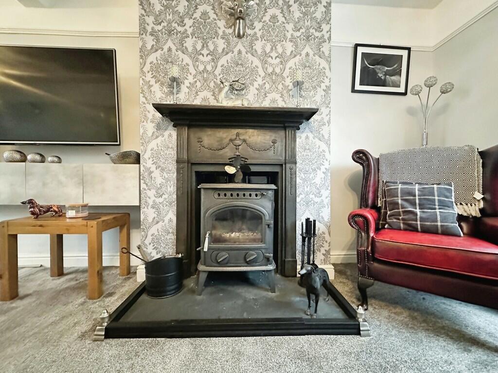 Additional property image - South View Houses, Gelligaer, Hengoed