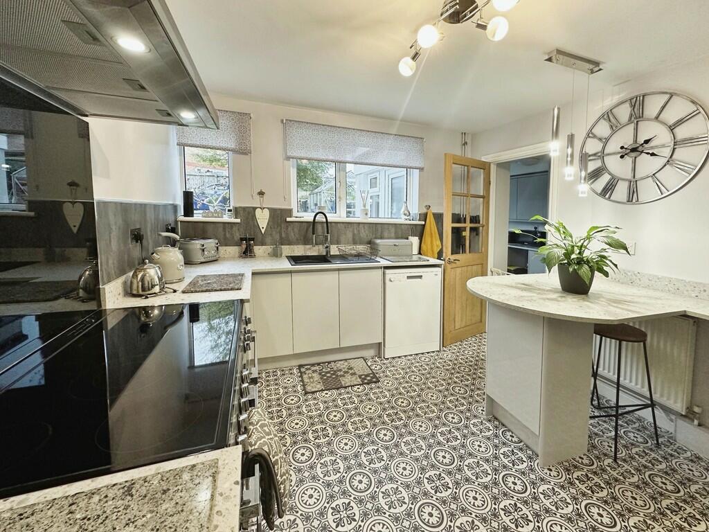 Additional property image - South View Houses, Gelligaer, Hengoed