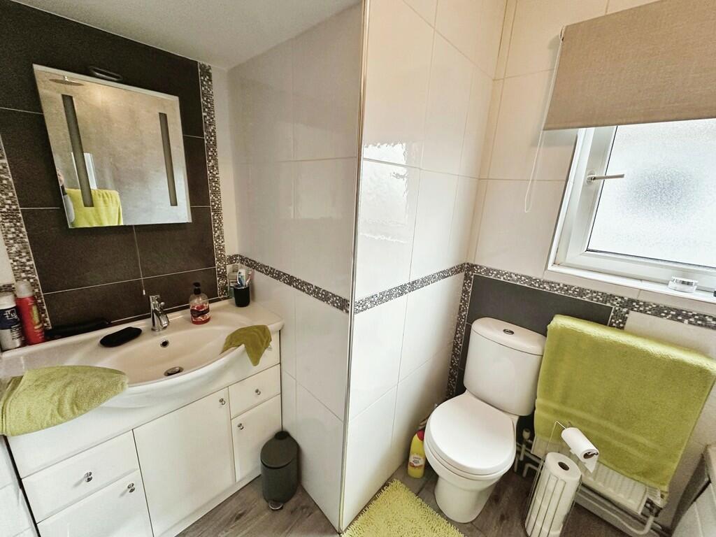 Additional property image - South View Houses, Gelligaer, Hengoed