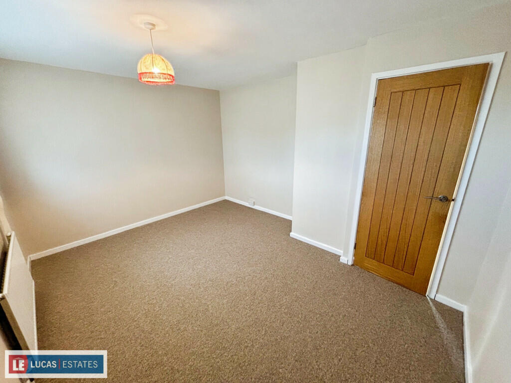Additional property image - Heol Cattwg, Gelligaer, Hengoed