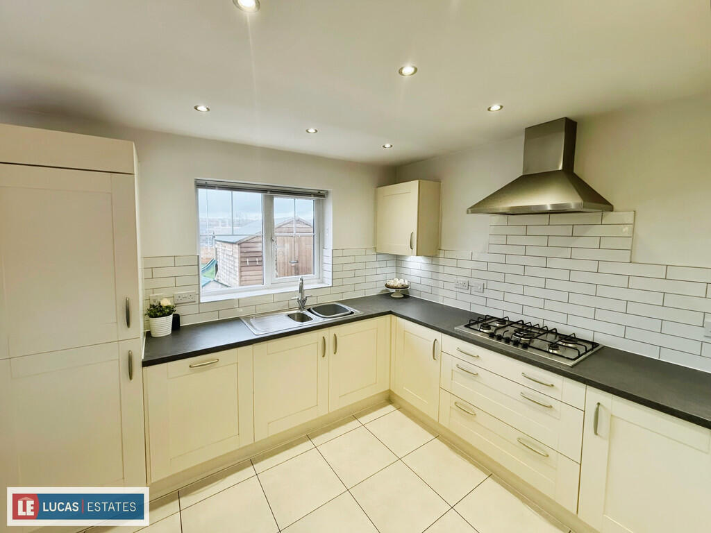 Additional property image - Trem Yr Afon, Cefn Hengoed, Hengoed