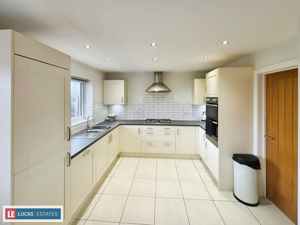 Additional property image - Trem Yr Afon, Cefn Hengoed, Hengoed
