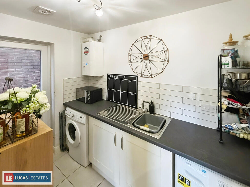 Additional property image - Trem Yr Afon, Cefn Hengoed, Hengoed