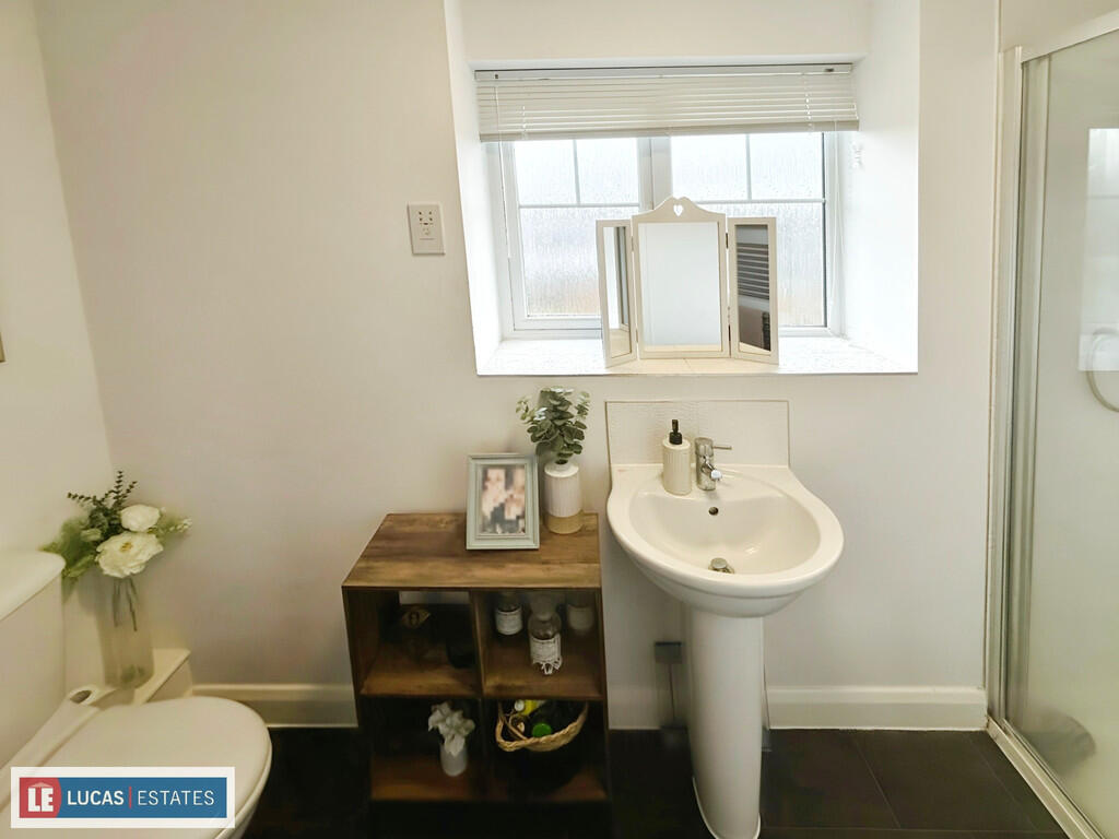 Additional property image - Trem Yr Afon, Cefn Hengoed, Hengoed