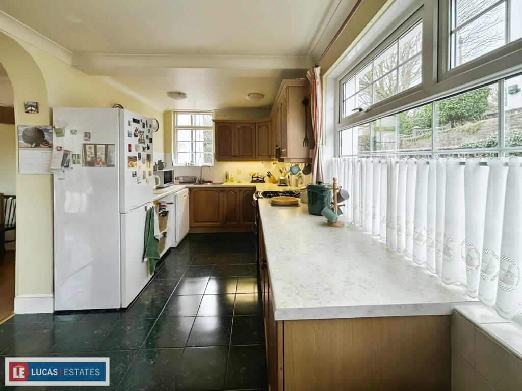 Additional property image - Park Lane, Ystrad Mynach