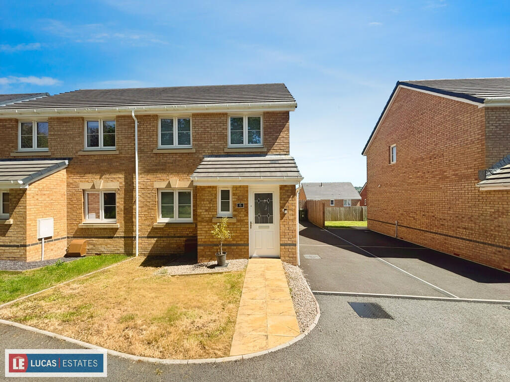 Main image of property: Ffordd Trefynwy, Gellihaf