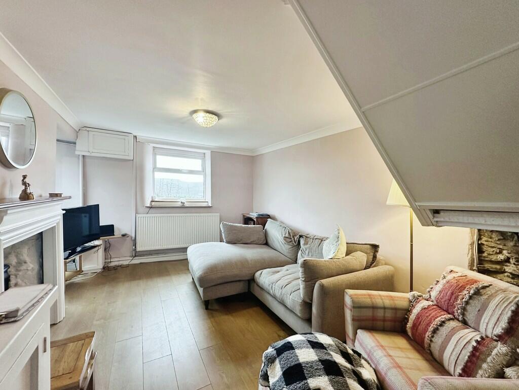 Additional property image - Mount Pleasant Cottages, Hengoed