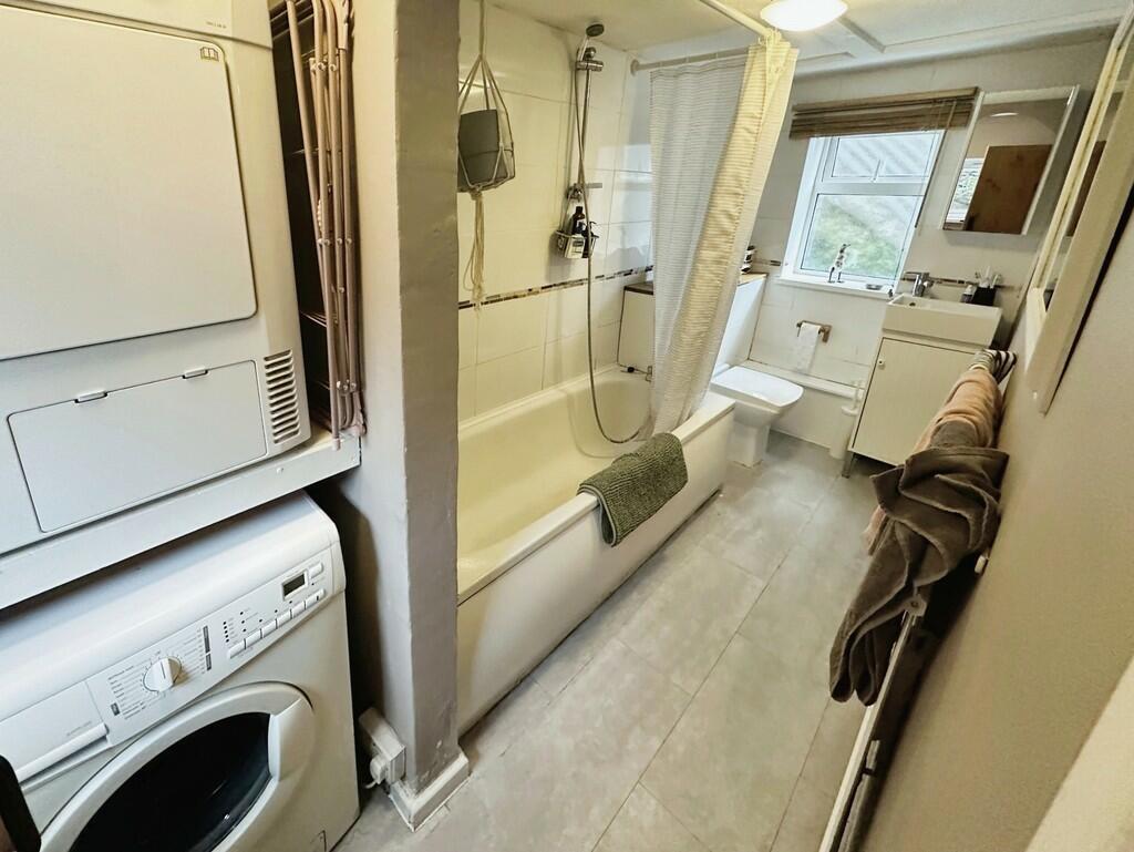 Additional property image - Mount Pleasant Cottages, Hengoed