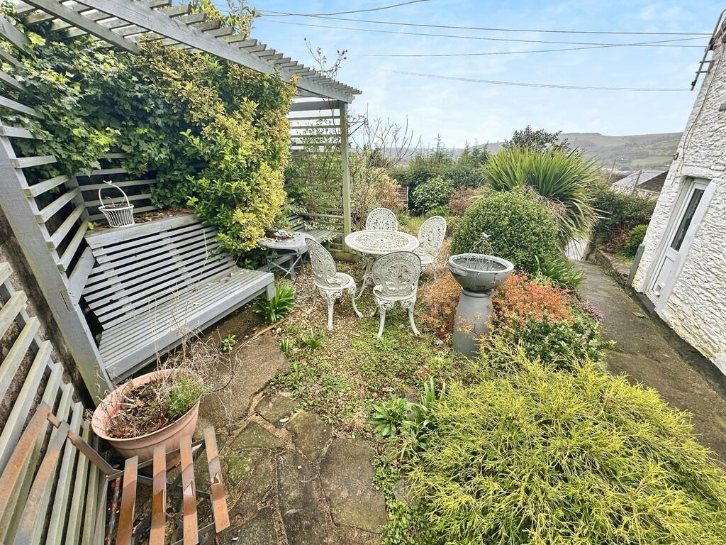 Additional property image - Mount Pleasant Cottages, Hengoed