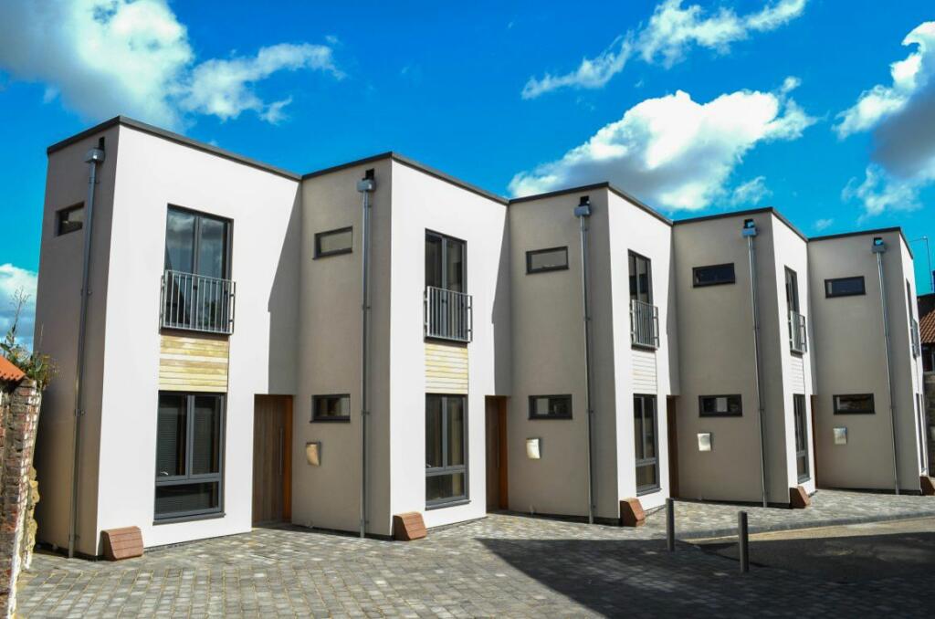 Main image of property: Rasons Court Mews, Boston